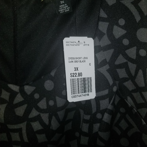 Peplum Dress - Picture 7 of 9